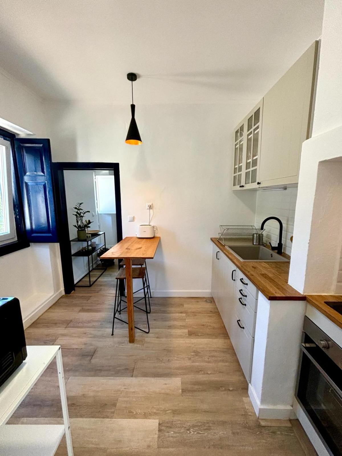 Pine & Apple Beach House Colares Luaran gambar